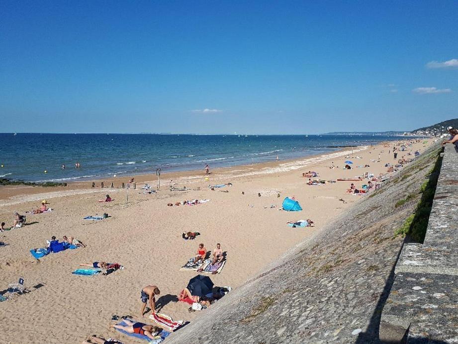"Magnifique 2 Pieces " 150M Plages Et 500M Centre De Cabourg Exterior photo
